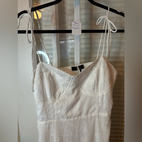 Jacquard Tie Sleeve Ivory Lulus Floral Metallic Stitched Dress-Size Medium - Picture 8 of 16